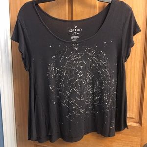 Soft and sexy american eagle t shirt. size small.